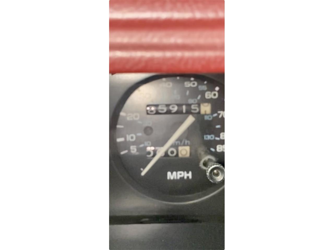 Oldsmobile-Cutlass-1983-Black-Red-9