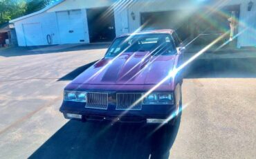 Oldsmobile-Cutlass-1983-Custom-3