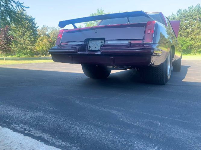 Oldsmobile-Cutlass-1983-Custom-9