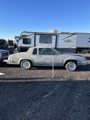Oldsmobile-Cutlass-1983-Gray-7
