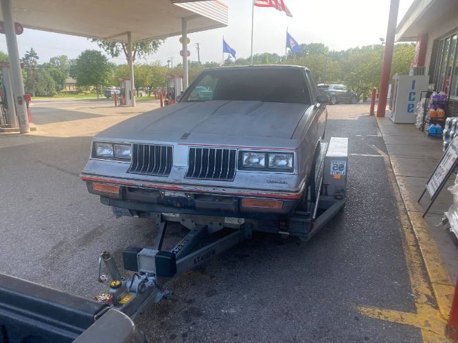 Oldsmobile-Cutlass-1984-Silver-15