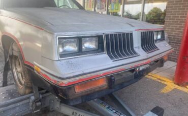 Oldsmobile-Cutlass-1984-Silver-4