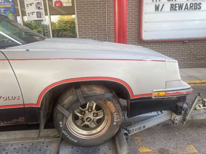 Oldsmobile-Cutlass-1984-Silver-6