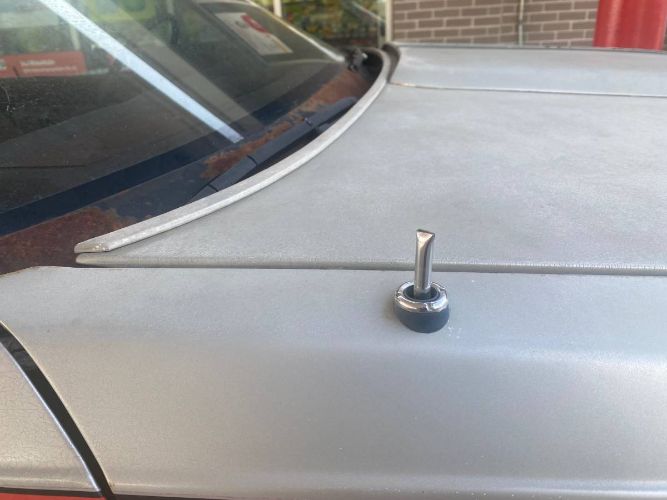 Oldsmobile-Cutlass-1984-Silver-8