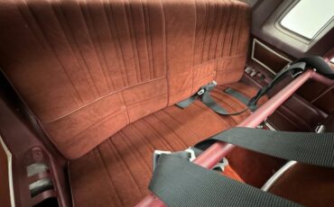 Oldsmobile-Cutlass-1984-Silver-Metallic-Dark-Maple-Red-11