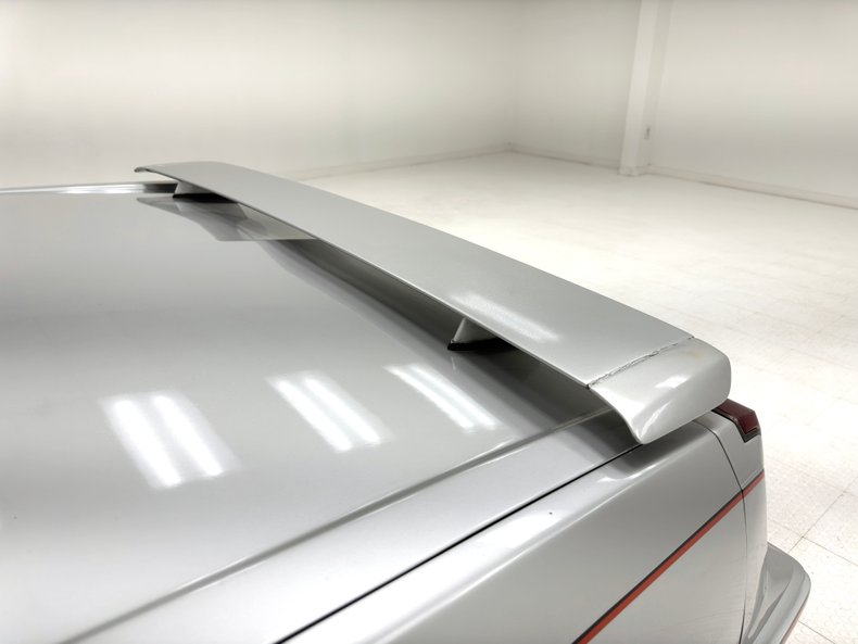 Oldsmobile-Cutlass-1984-Silver-Metallic-Dark-Maple-Red-24