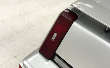 Oldsmobile-Cutlass-1984-Silver-Metallic-Dark-Maple-Red-25