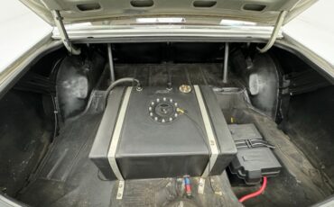 Oldsmobile-Cutlass-1984-Silver-Metallic-Dark-Maple-Red-7