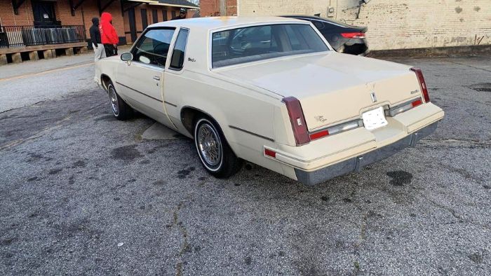Oldsmobile-Cutlass-1984-Tan-1