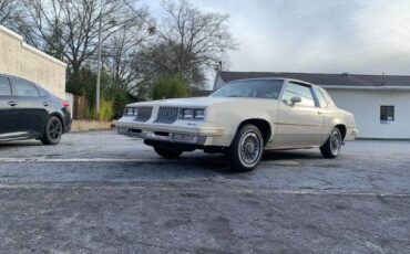 Oldsmobile-Cutlass-1984-Tan-7