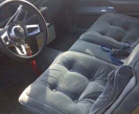 Oldsmobile-Cutlass-1985-Black-3