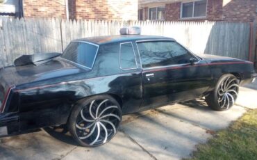 Oldsmobile-Cutlass-1985-Black-6