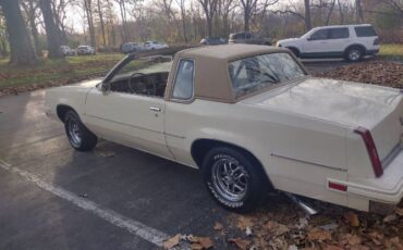 Oldsmobile-Cutlass-1986-14