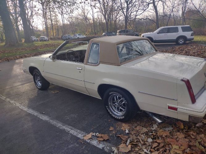 Oldsmobile-Cutlass-1986-14