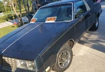 Oldsmobile-Cutlass-1986-Black-Blue-1