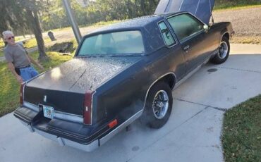 Oldsmobile-Cutlass-1986-Black-Blue-2