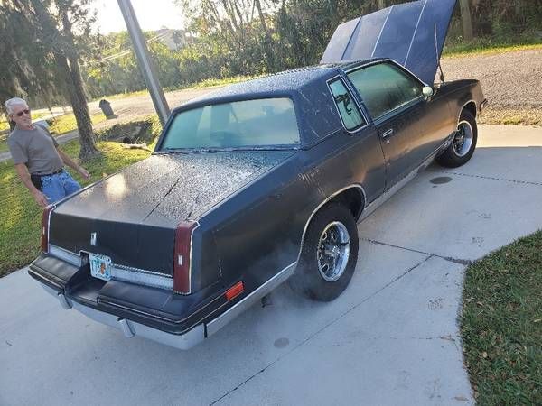 Oldsmobile-Cutlass-1986-Black-Blue-2