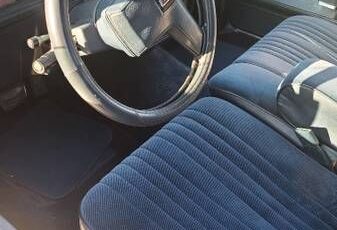 Oldsmobile-Cutlass-1986-Black-Blue-5