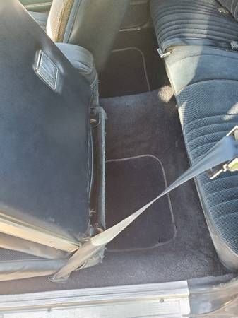 Oldsmobile-Cutlass-1986-Black-Blue-6