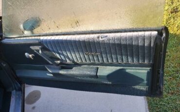Oldsmobile-Cutlass-1986-Black-Blue-9