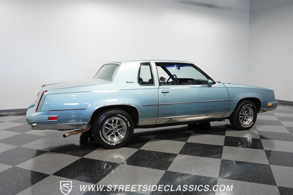 Oldsmobile-Cutlass-1986-Coupe-14
