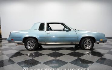 Oldsmobile-Cutlass-1986-Coupe-15