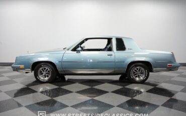 Oldsmobile-Cutlass-1986-Coupe-2