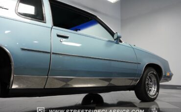 Oldsmobile-Cutlass-1986-Coupe-31