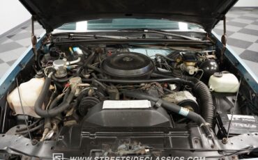 Oldsmobile-Cutlass-1986-Coupe-37
