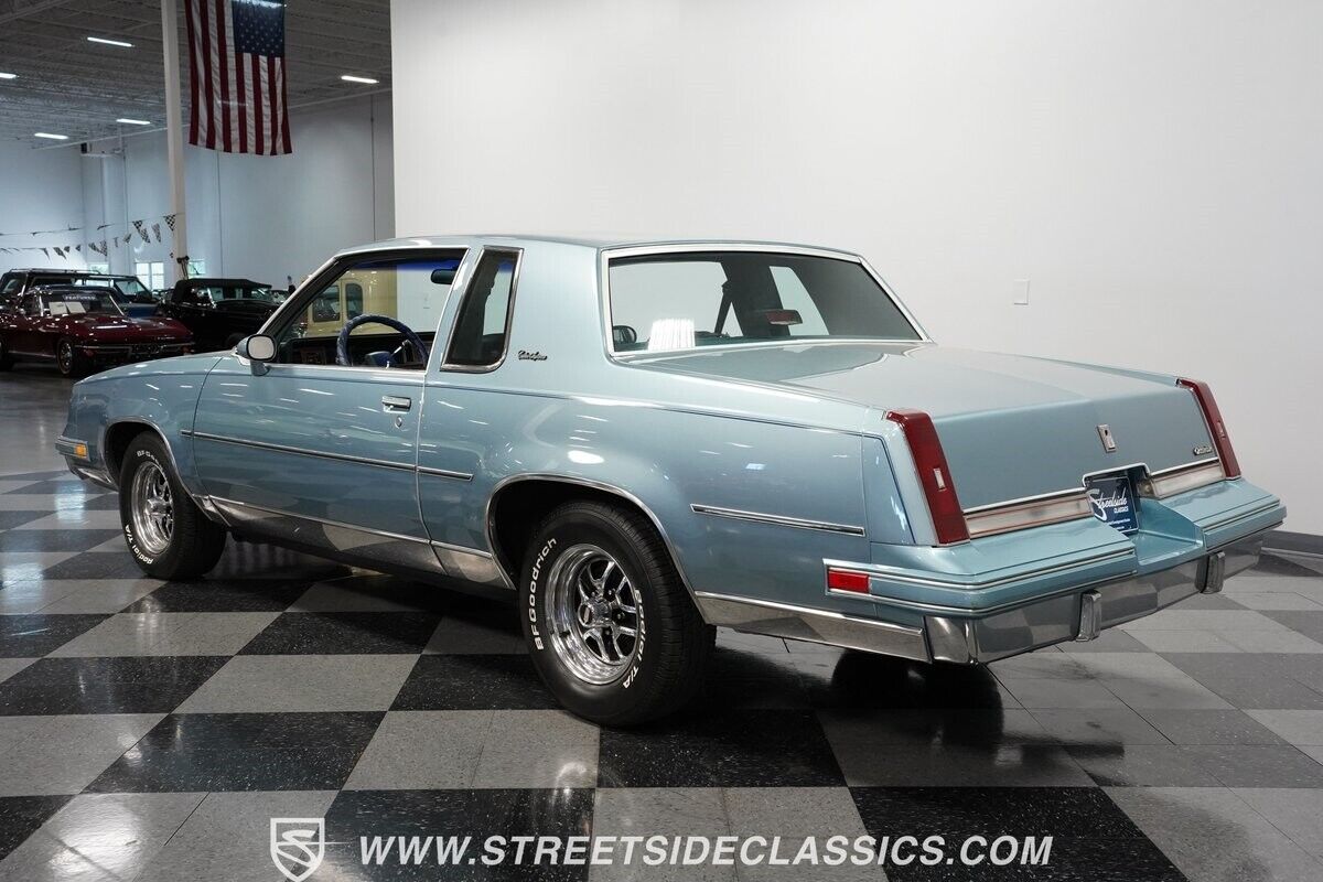 Oldsmobile-Cutlass-1986-Coupe-9