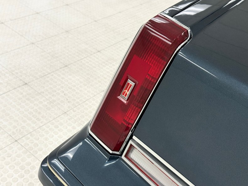 Oldsmobile-Cutlass-1986-Dark-Blue-Metallic-Dark-Blue-15