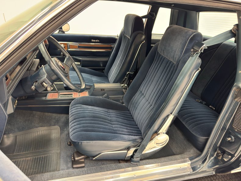 Oldsmobile-Cutlass-1986-Dark-Blue-Metallic-Dark-Blue-26