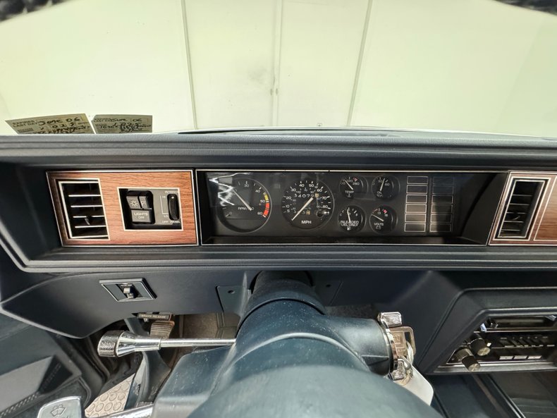 Oldsmobile-Cutlass-1986-Dark-Blue-Metallic-Dark-Blue-33