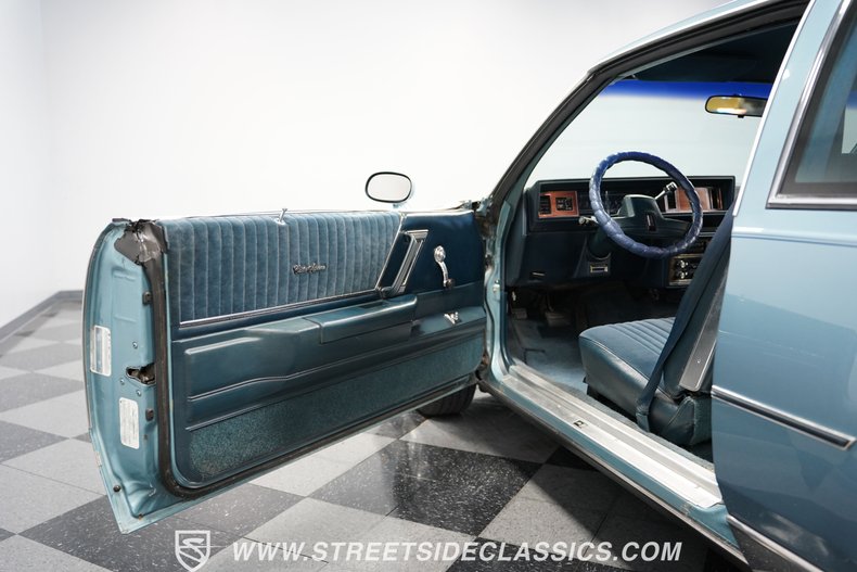 Oldsmobile-Cutlass-1986-Light-Blue-Metallic-Blue-12