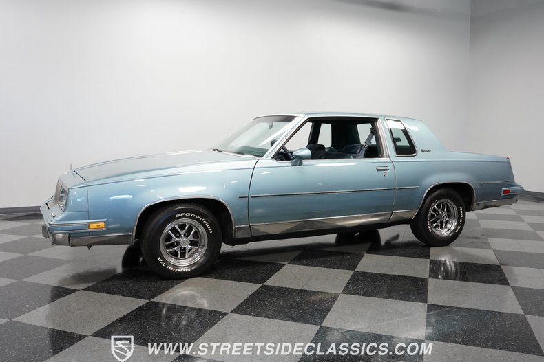 Oldsmobile-Cutlass-1986-Light-Blue-Metallic-Blue-14
