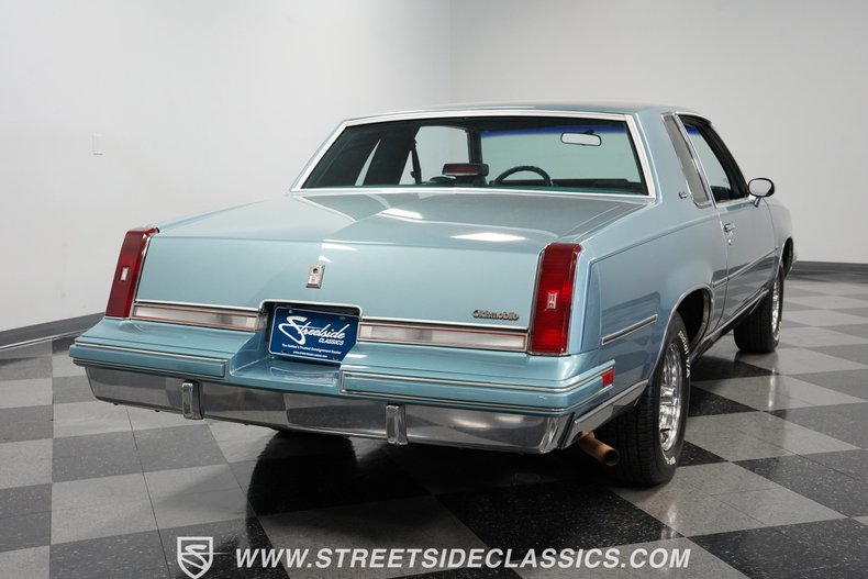 Oldsmobile-Cutlass-1986-Light-Blue-Metallic-Blue-16