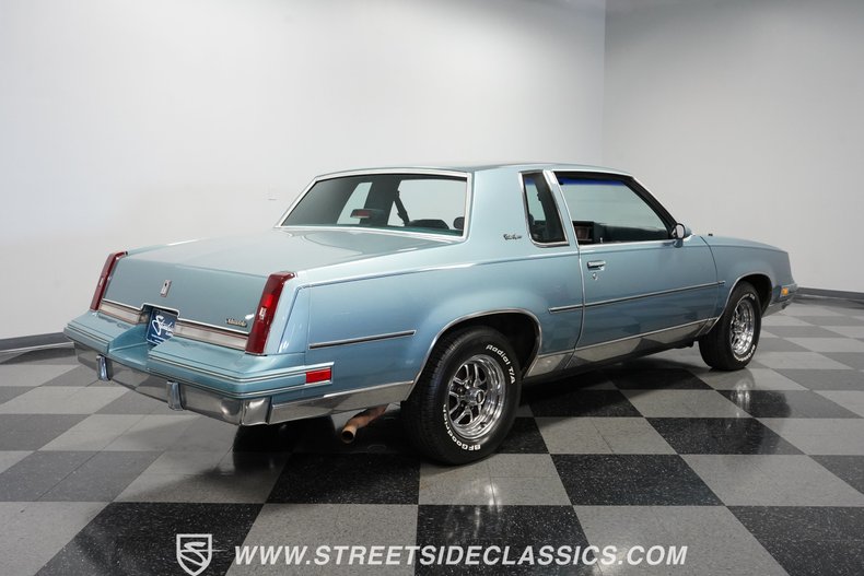 Oldsmobile-Cutlass-1986-Light-Blue-Metallic-Blue-17