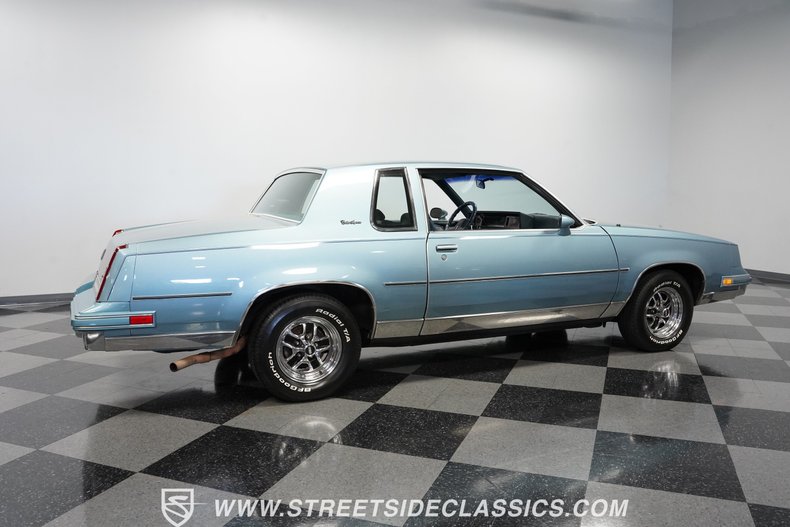 Oldsmobile-Cutlass-1986-Light-Blue-Metallic-Blue-18