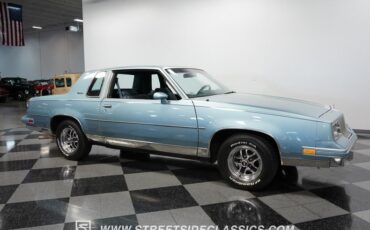 Oldsmobile-Cutlass-1986-Light-Blue-Metallic-Blue-20