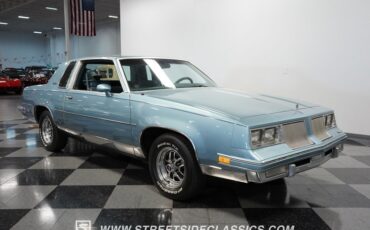 Oldsmobile-Cutlass-1986-Light-Blue-Metallic-Blue-21