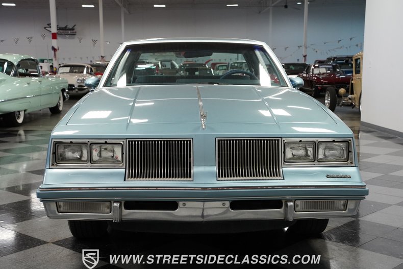 Oldsmobile-Cutlass-1986-Light-Blue-Metallic-Blue-22
