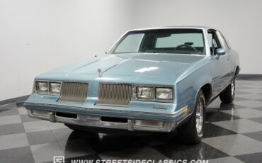 Oldsmobile-Cutlass-1986-Light-Blue-Metallic-Blue-24