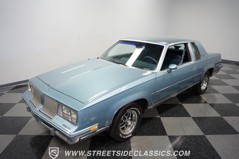 Oldsmobile-Cutlass-1986-Light-Blue-Metallic-Blue-25