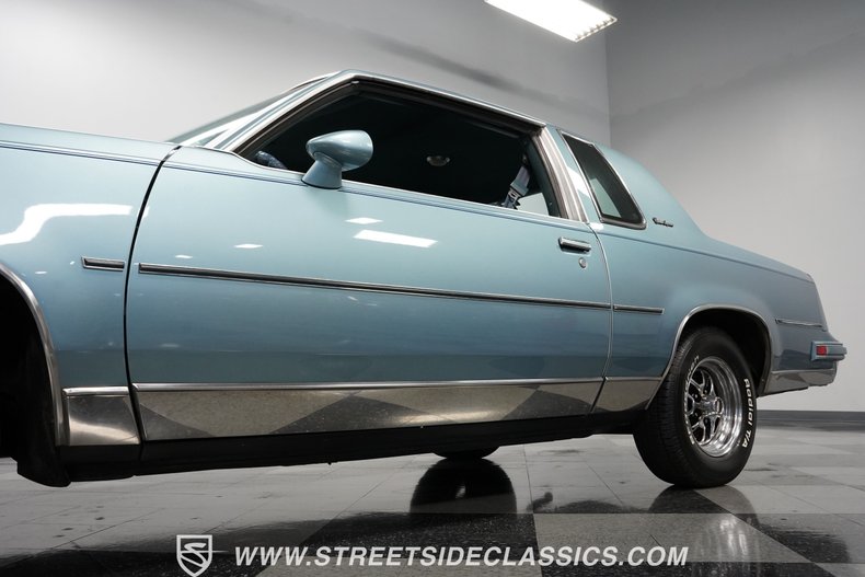 Oldsmobile-Cutlass-1986-Light-Blue-Metallic-Blue-27