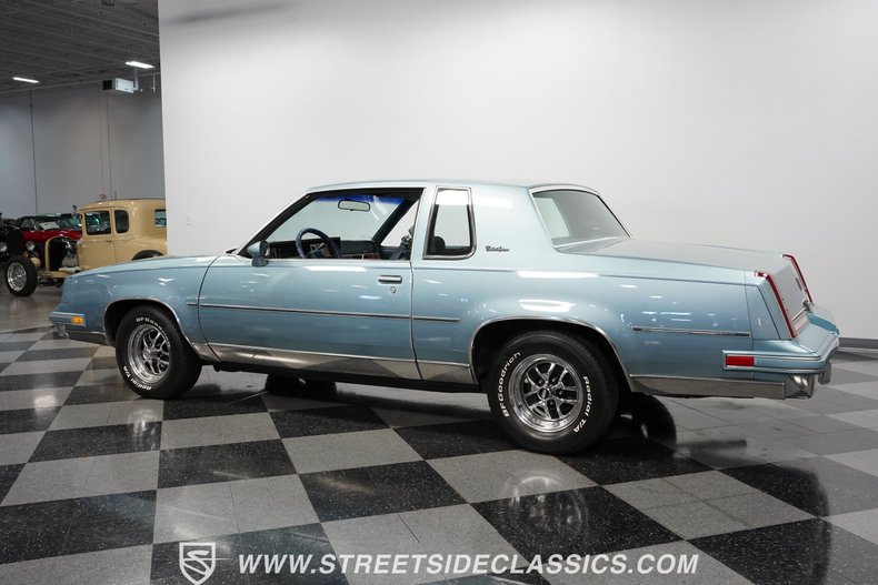 Oldsmobile-Cutlass-1986-Light-Blue-Metallic-Blue-3