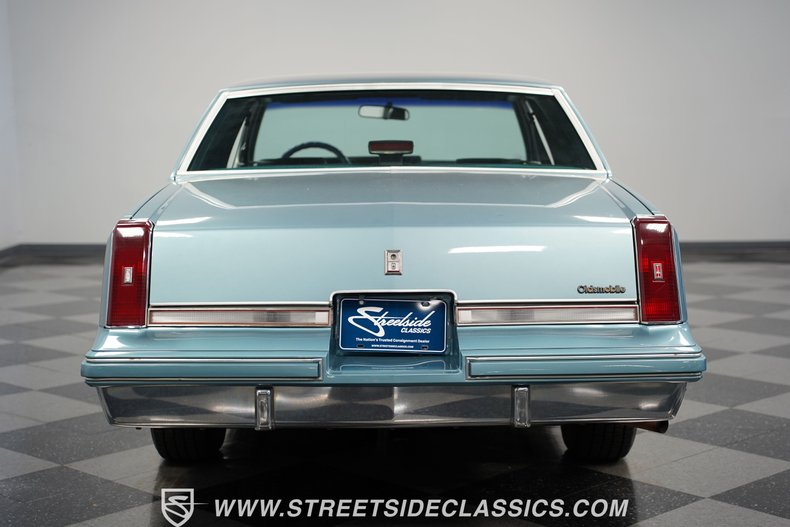 Oldsmobile-Cutlass-1986-Light-Blue-Metallic-Blue-31