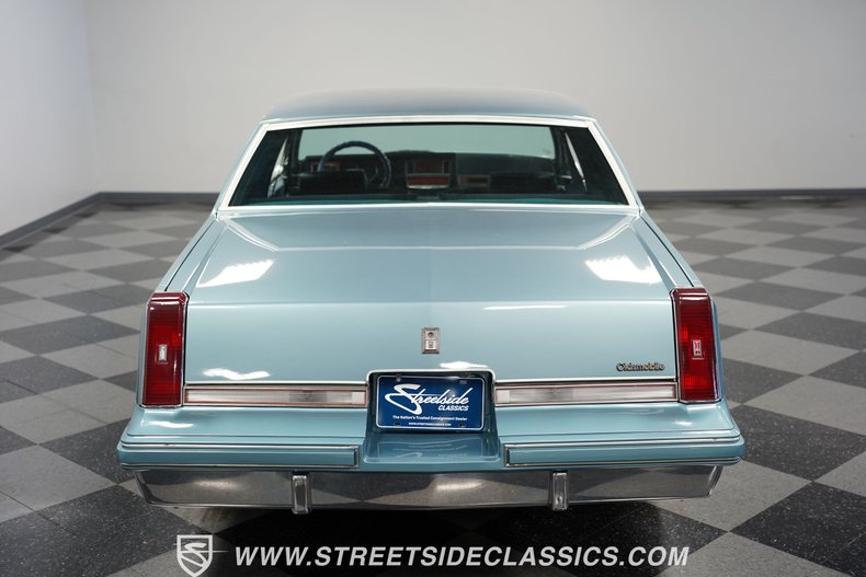 Oldsmobile-Cutlass-1986-Light-Blue-Metallic-Blue-32