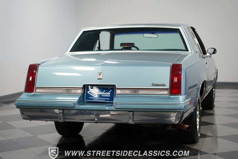 Oldsmobile-Cutlass-1986-Light-Blue-Metallic-Blue-34