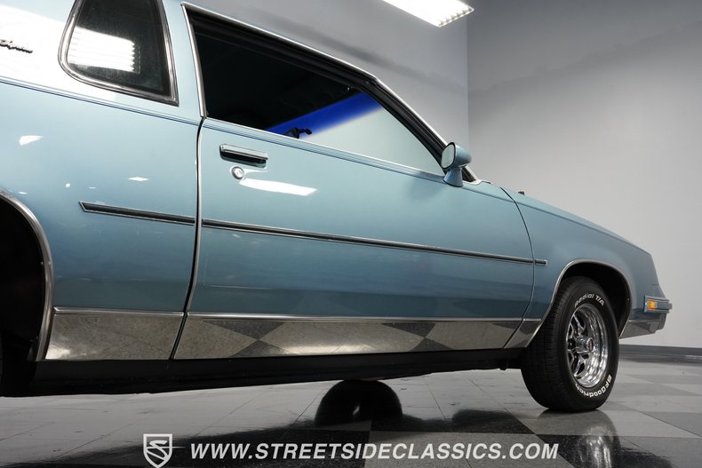 Oldsmobile-Cutlass-1986-Light-Blue-Metallic-Blue-35