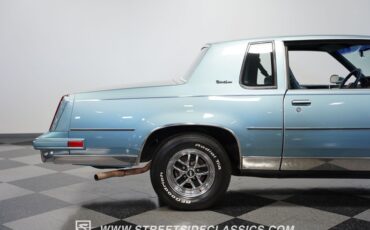 Oldsmobile-Cutlass-1986-Light-Blue-Metallic-Blue-36